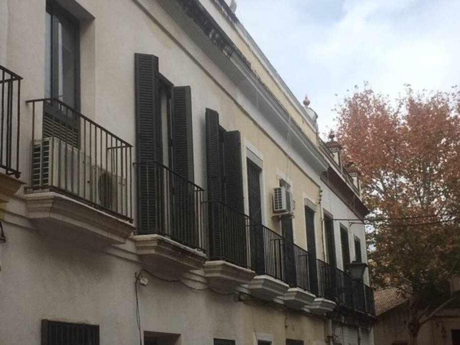 Apartamento Con Parking Jesus Del Gran Poder Севилья Экстерьер фото